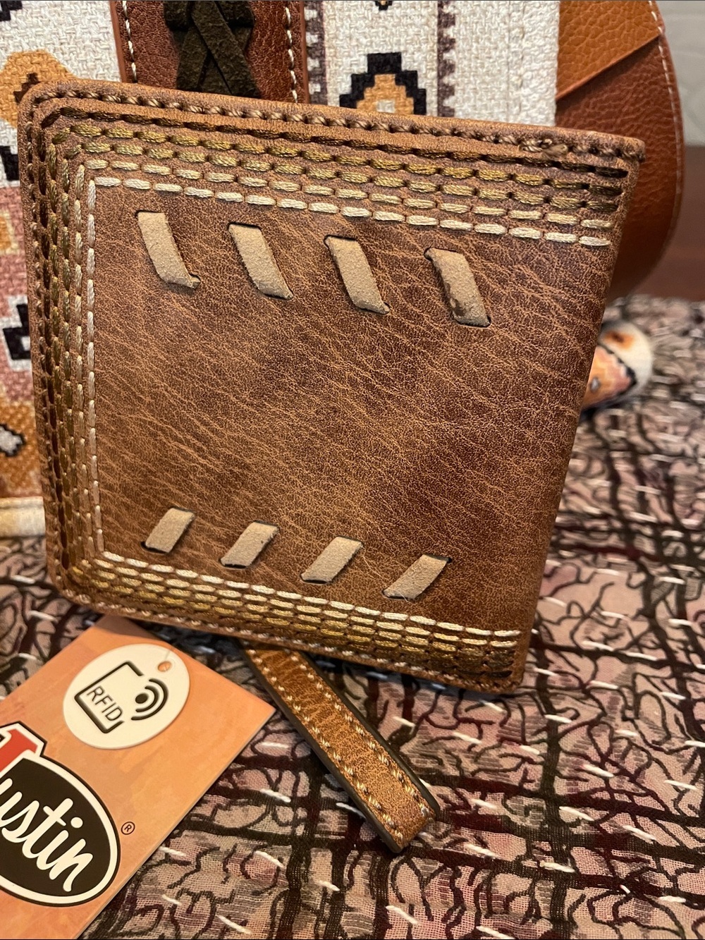 Wrangler Southwestern Handbag, Justin Wallet and Justin Earrings Bundle - Picture 3 of 5